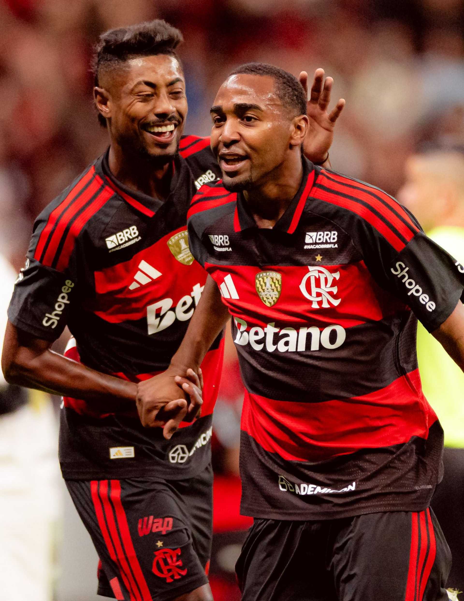 Lorran aproveitou a chance como titular para balançar a rede