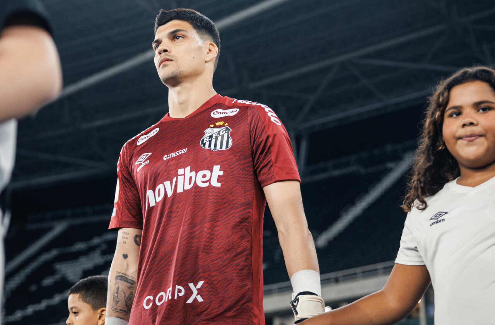 Braz&atilde;o se defende ap&oacute;s falha e revela orienta&ccedil;&atilde;o de Cuca no gol da derrota do Santos