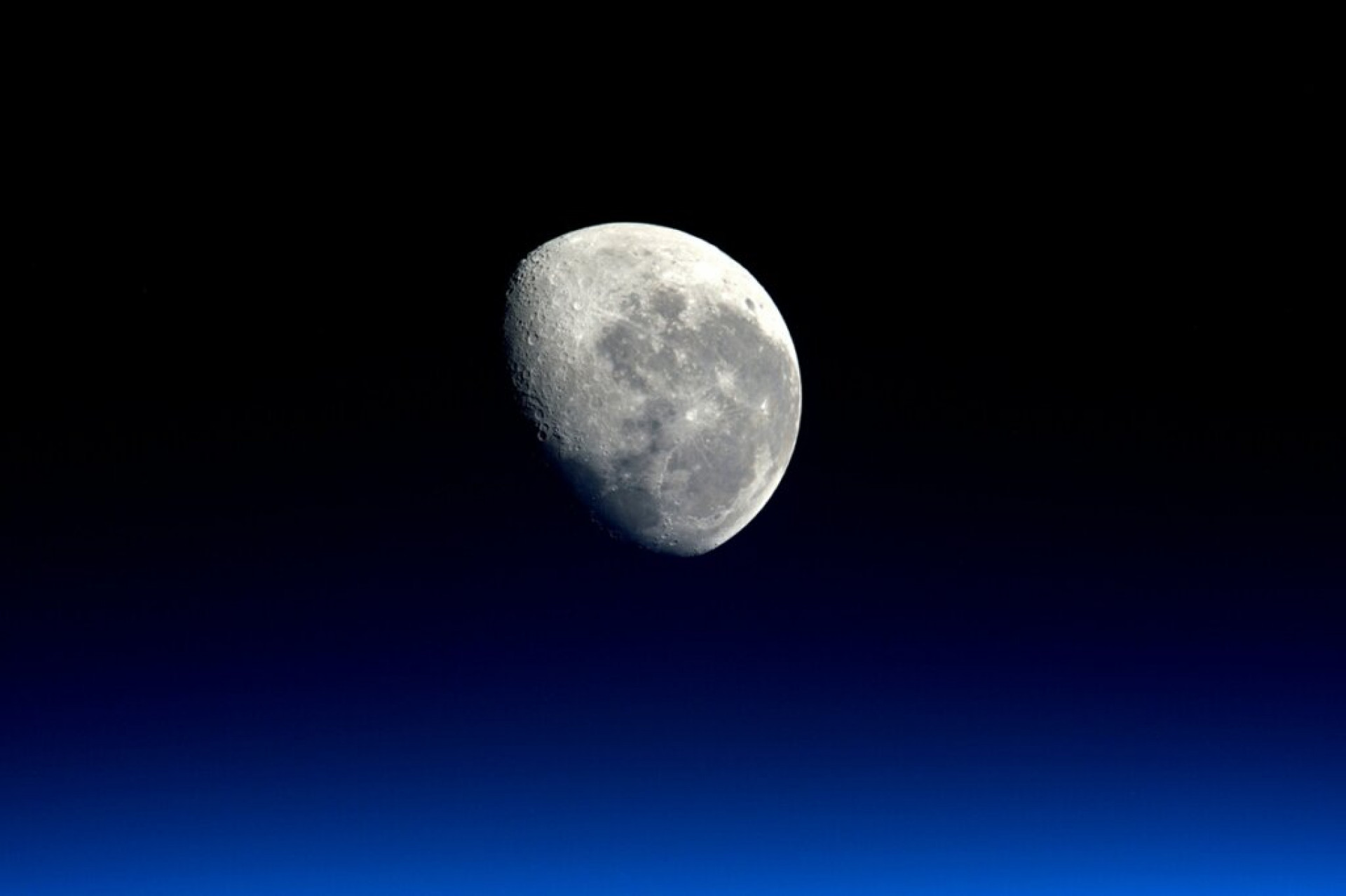 Superlua em C&acirc;ncer chega em 14/07 e mexe com suas mem&oacute;rias