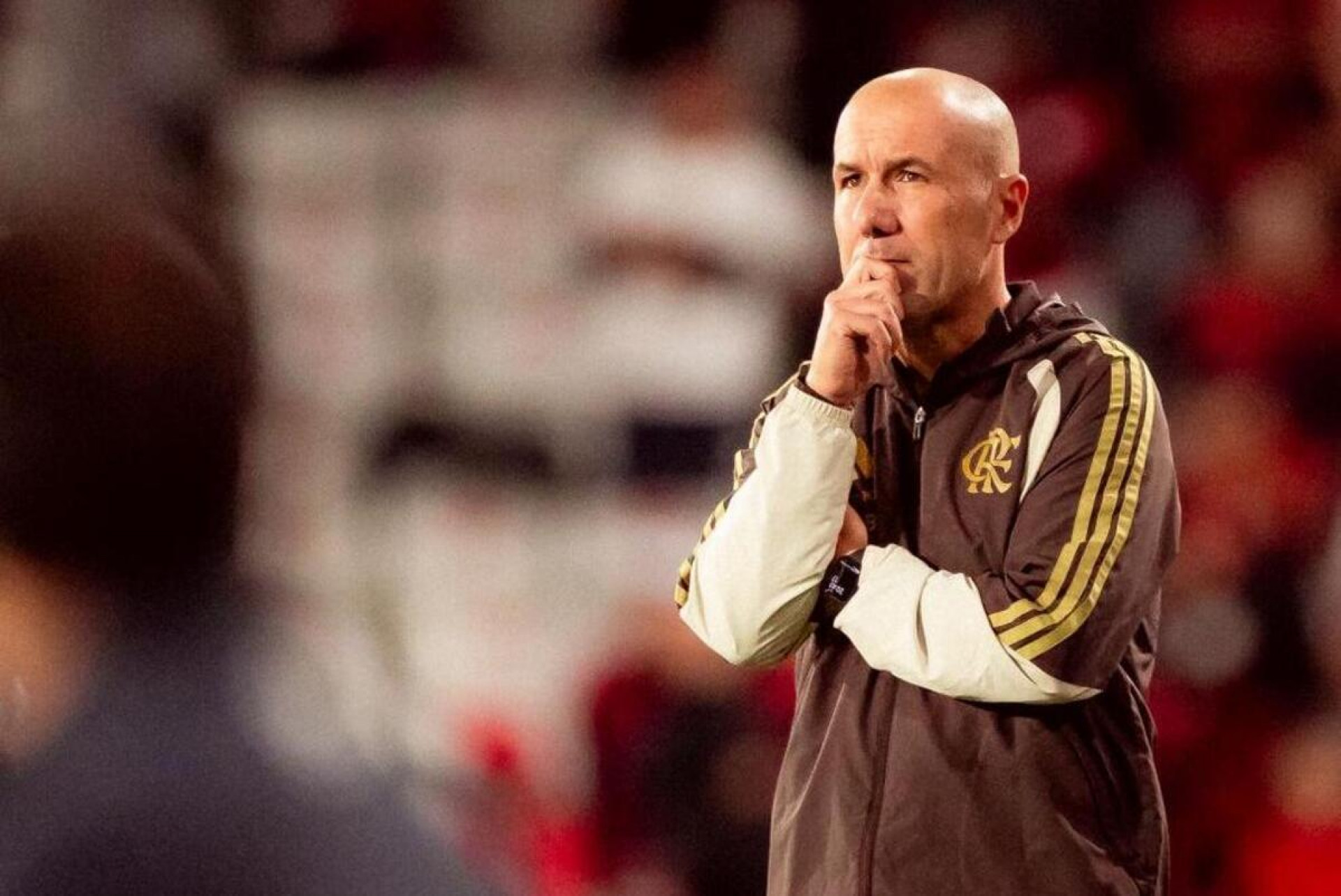 Leonardo Jardim revela problemas com les&otilde;es no Flamengo e quer refor&ccedil;os