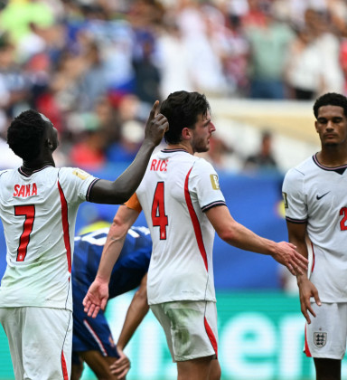 Em jogaço de dez gols, Inglaterra vence França e garante 3º lugar