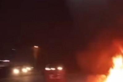 Falta de energia provoca protesto e interdita rodovia em Mangaratiba