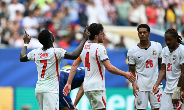 Em jogaço de dez gols, Inglaterra vence França e garante 3º lugar