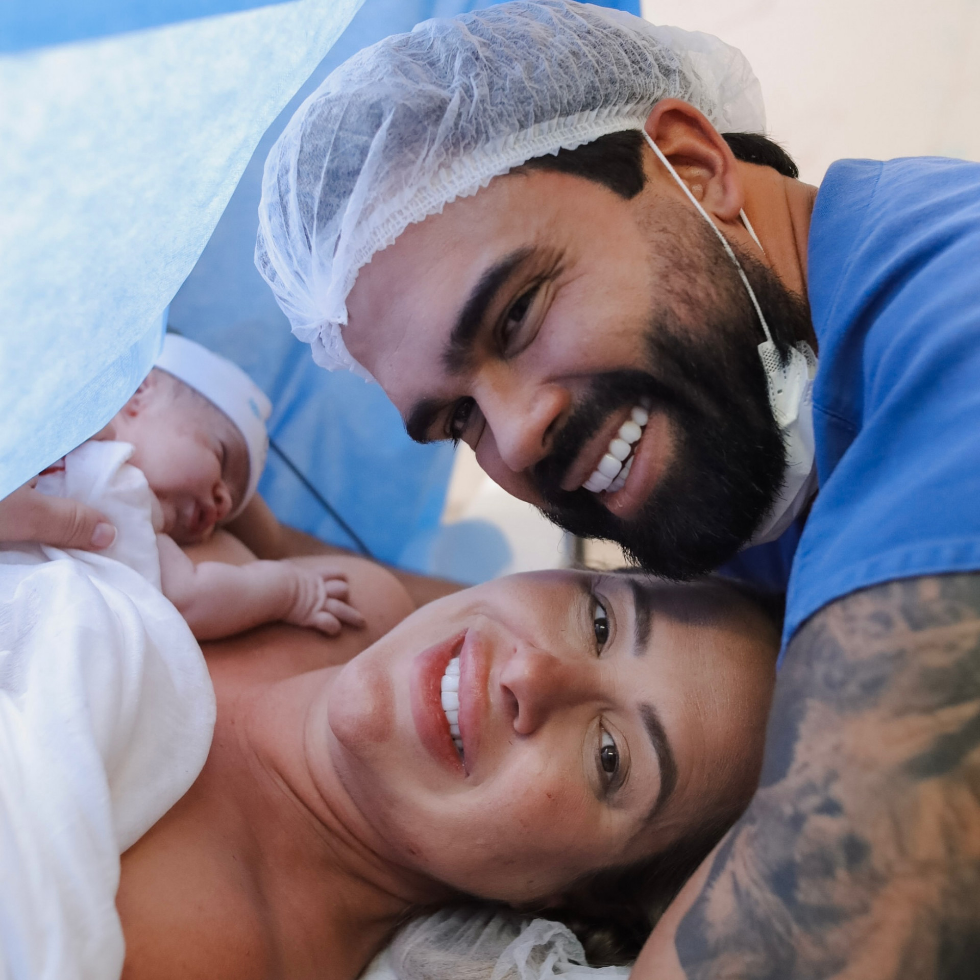 atrícia Leitte e Lucas Teixeira com o filho Isaac Lucca - Reprodução/Instagram