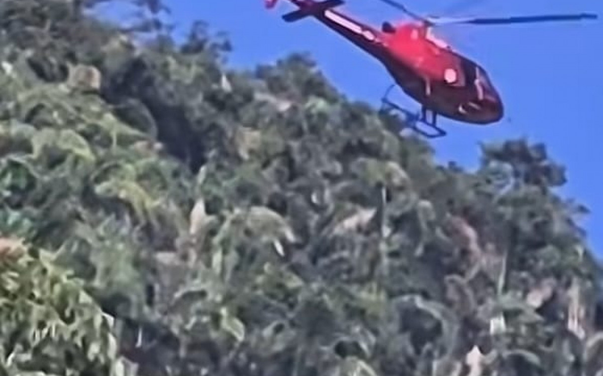 Bombeiros buscam por caiçara desaparecido na Trilha da praia de Parnaioca