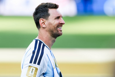 Lionel Messi acerta compra de clube da segunda divisão espanhola