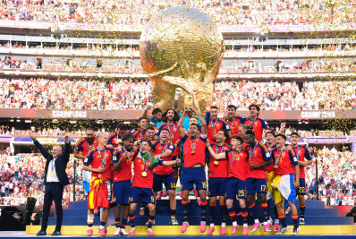 Após conquista, Espanha unifica títulos mundiais masculino e feminino