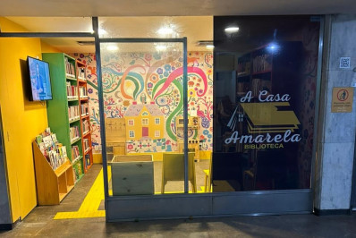 Estação de metrô recebe atividades para estimular leitura nas férias