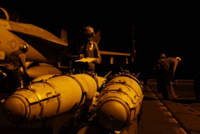 EUA lançam ataques contra Irã após morte de dois militares
