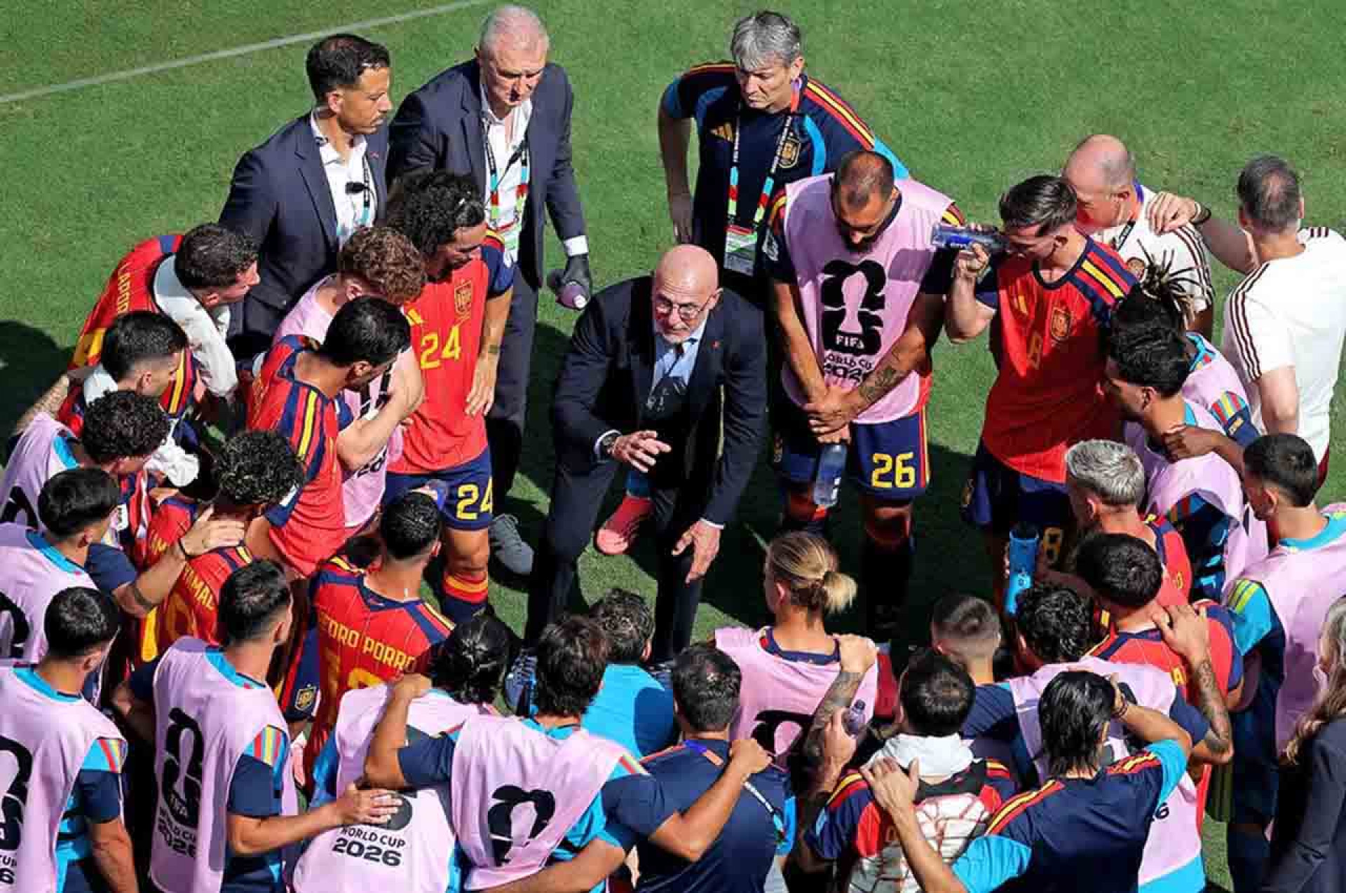 De La Fuente exalta gera&ccedil;&atilde;o da Espanha ap&oacute;s t&iacute;tulo mundial: “Ganhamos tudo”