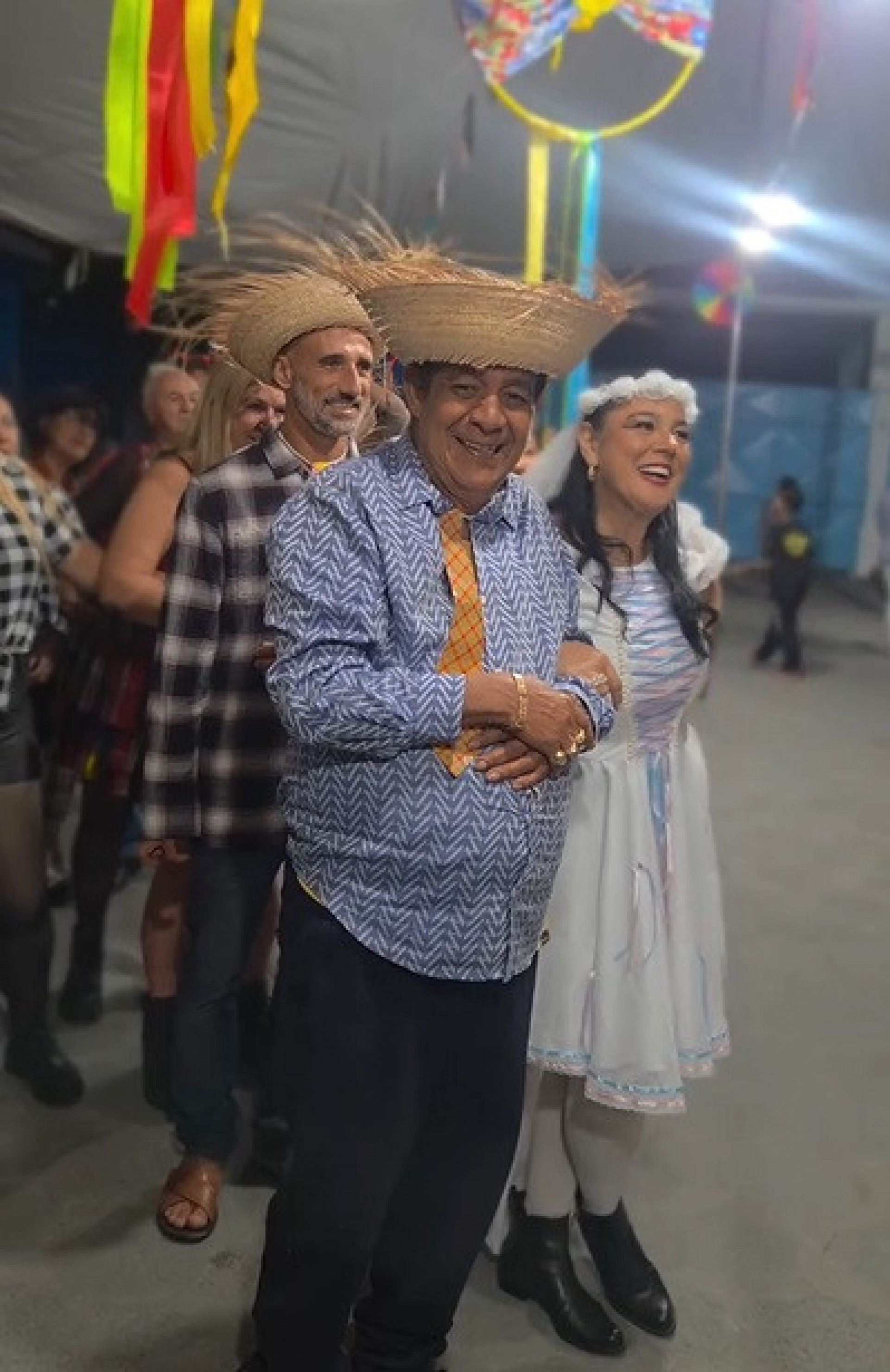 Zeca Pagodinho e Mônica Silva foram os noivos do arraiá - Reprodução/Instagram