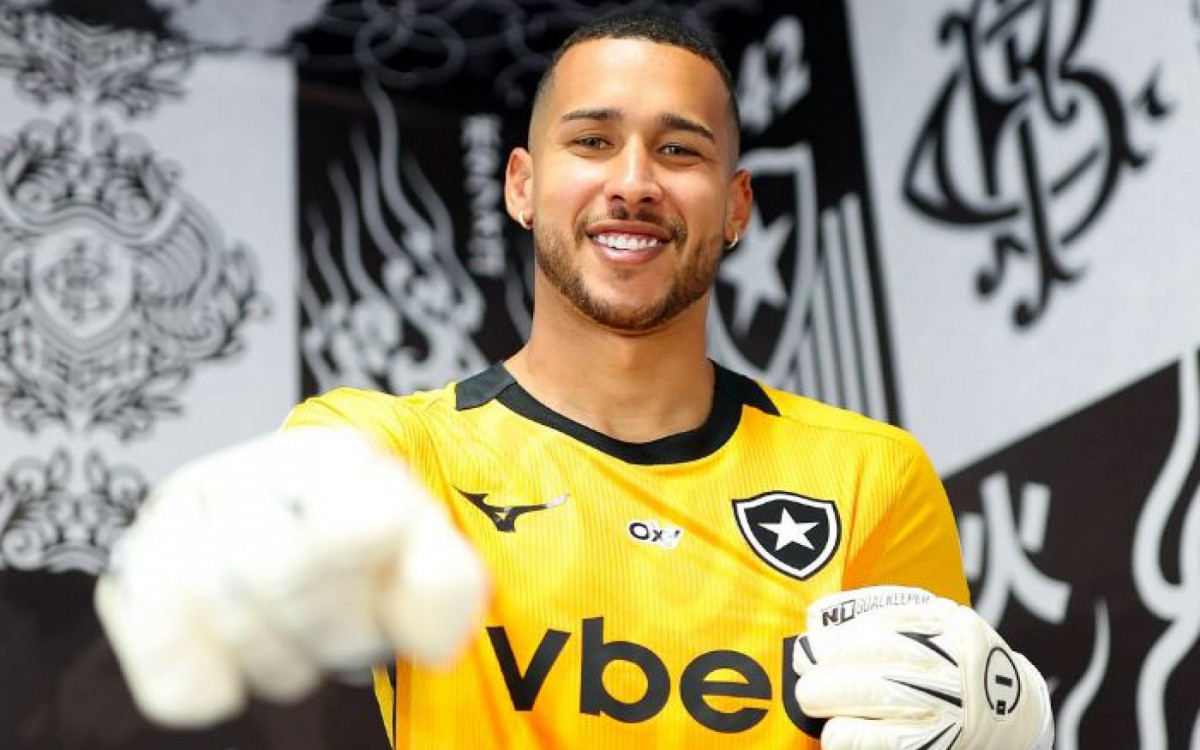 Gabriel Batista é o novo goleiro do Botafogo