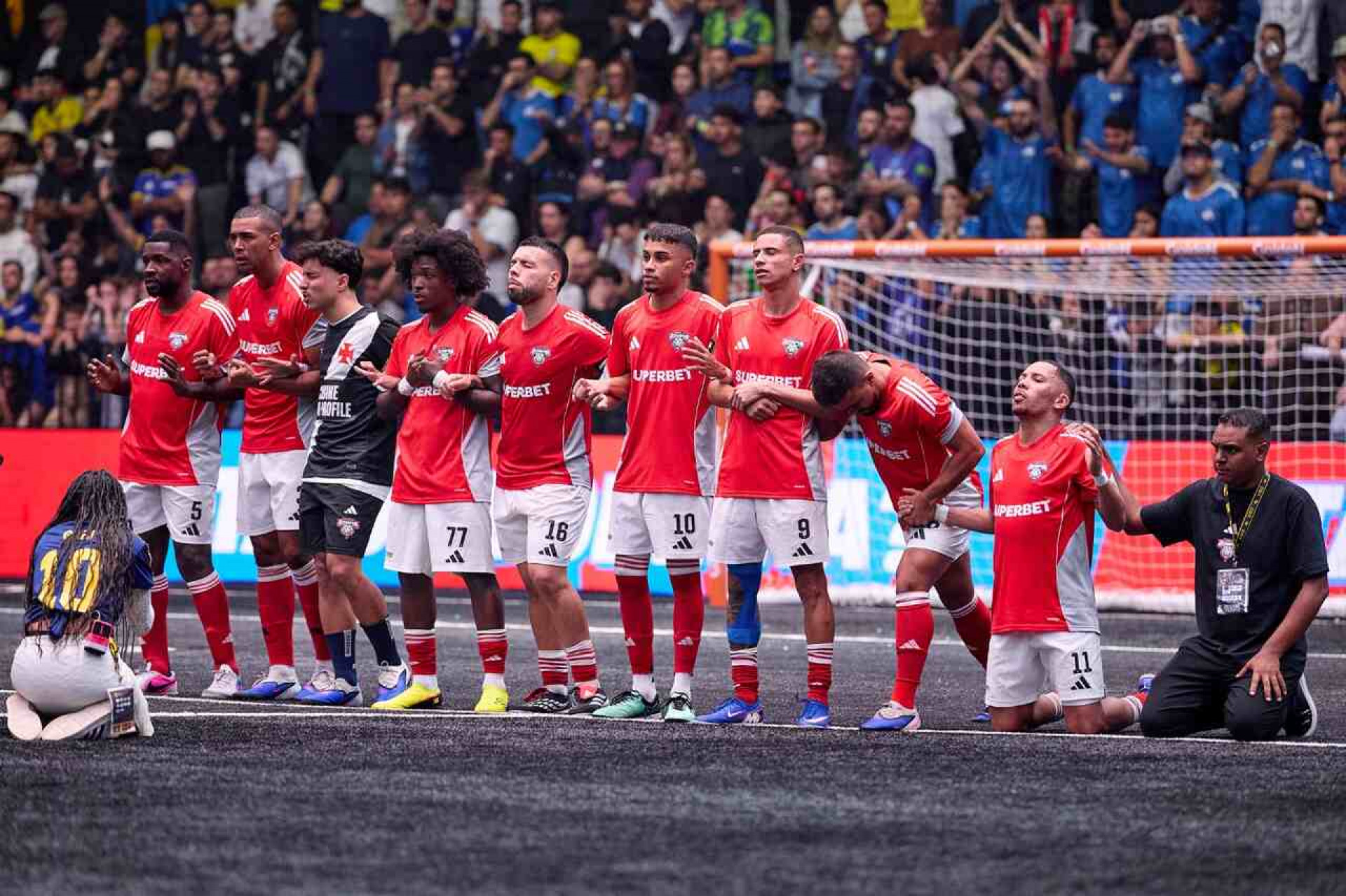 DesimpaiN vai ao Mundial de Clubes da Kings League em busca de campanha hist&oacute;rica