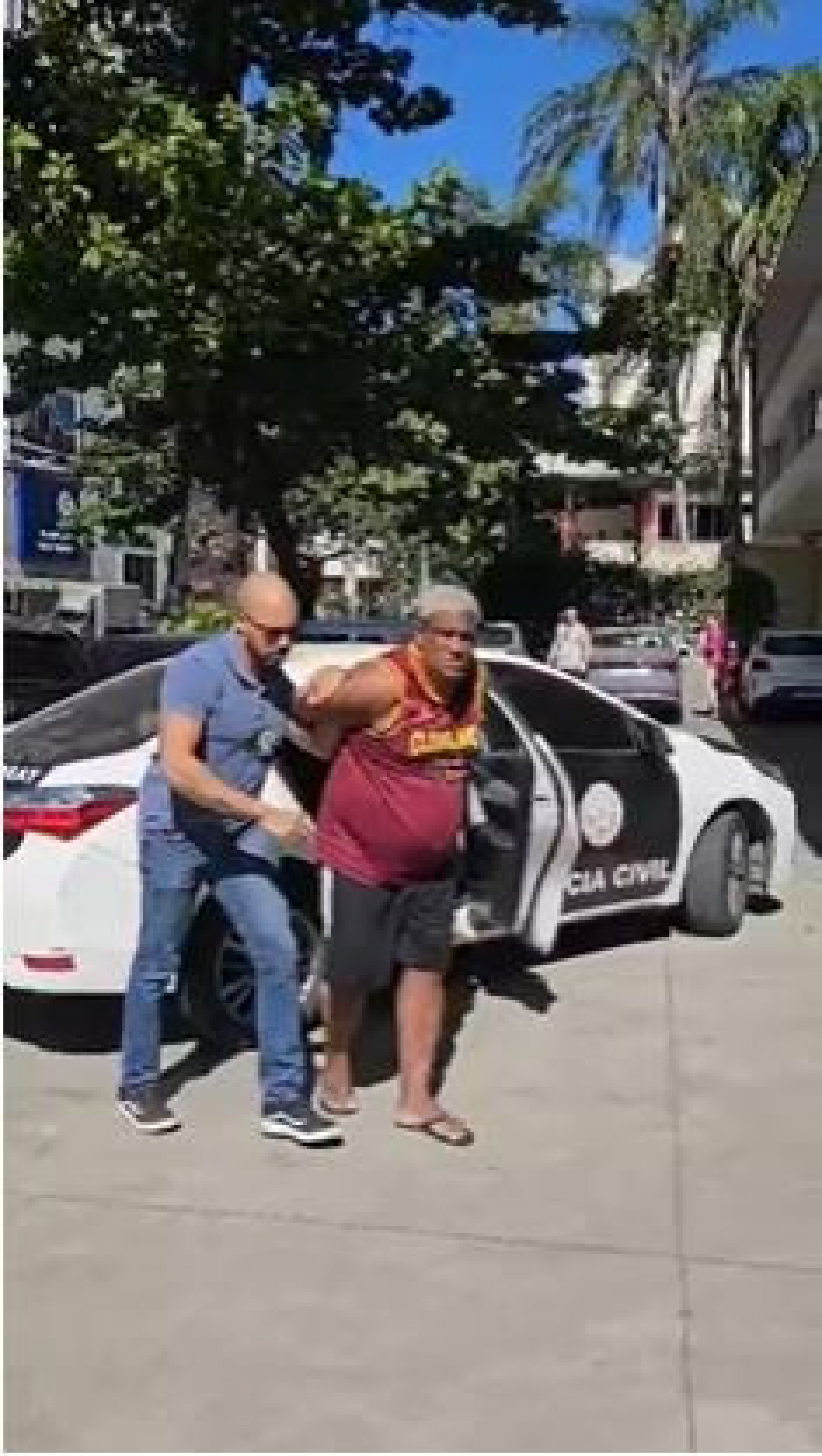 Acusado detido aplicou golpe da maquininha em turista francês