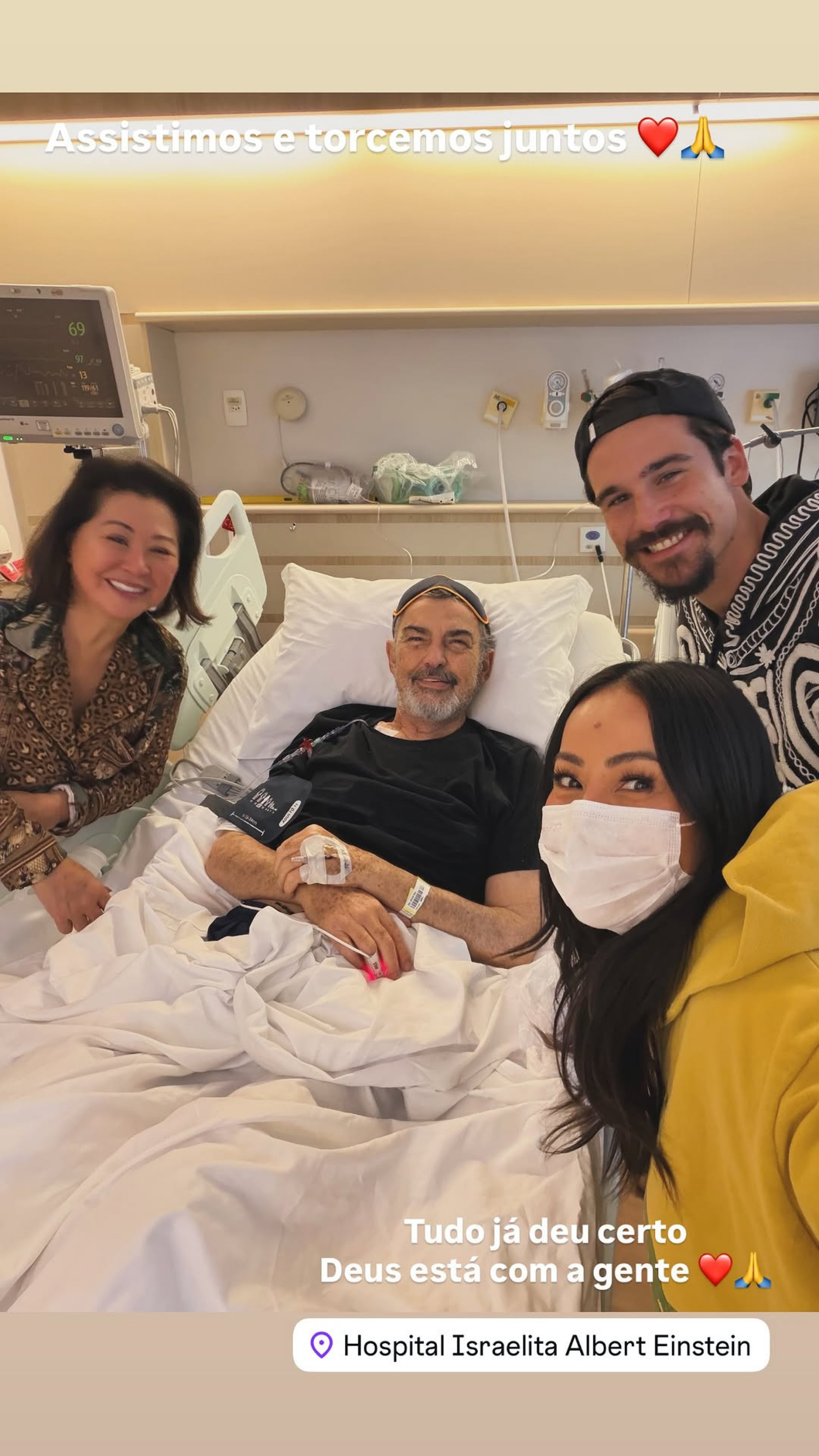 Sabrina Sato com a família visitando o pai, Omar - Reprodução / Instagram