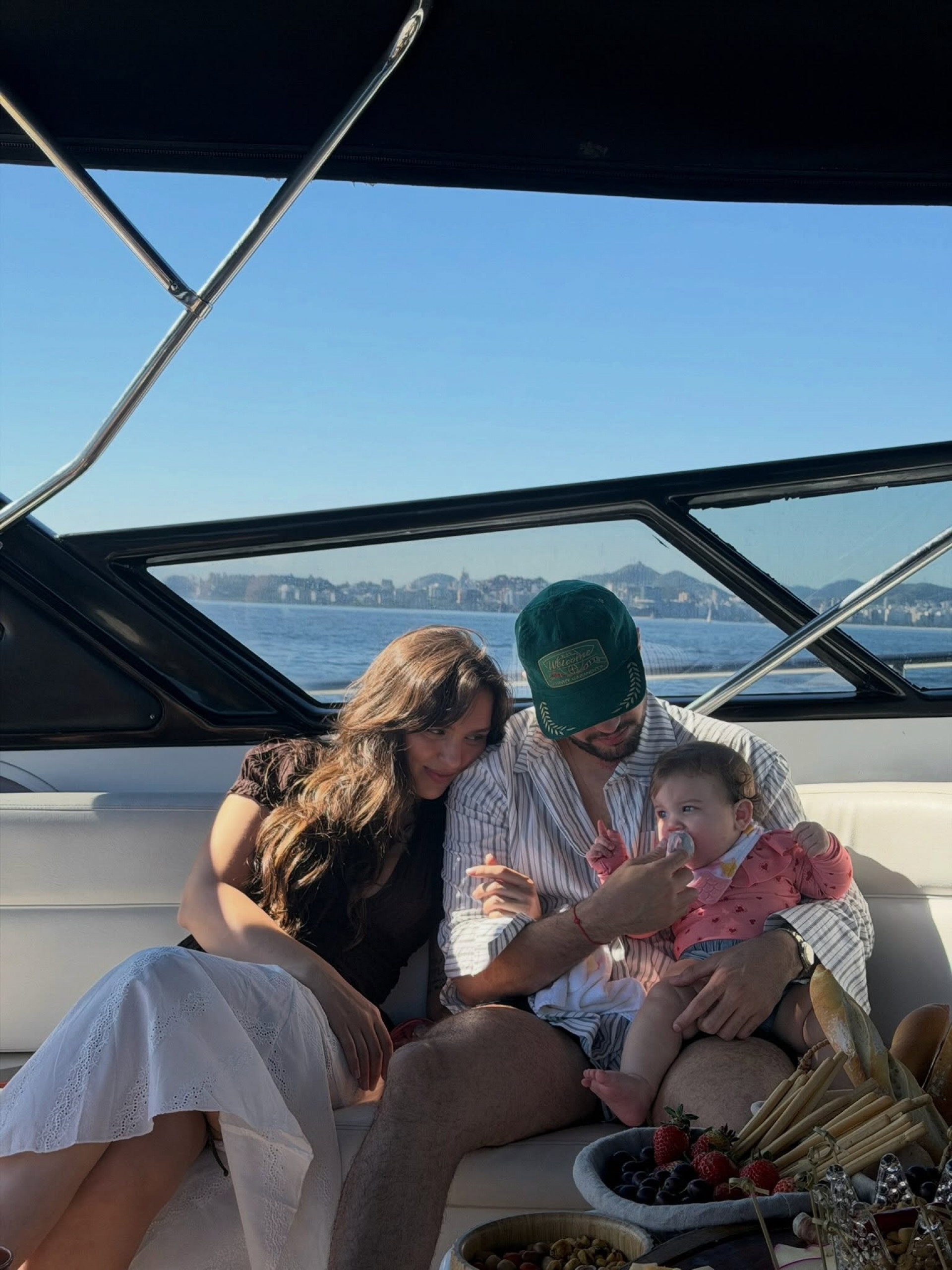 Rafa Kalimann e Nattan curtiram passeio de barco com Zuza - Reprodução/Instagram