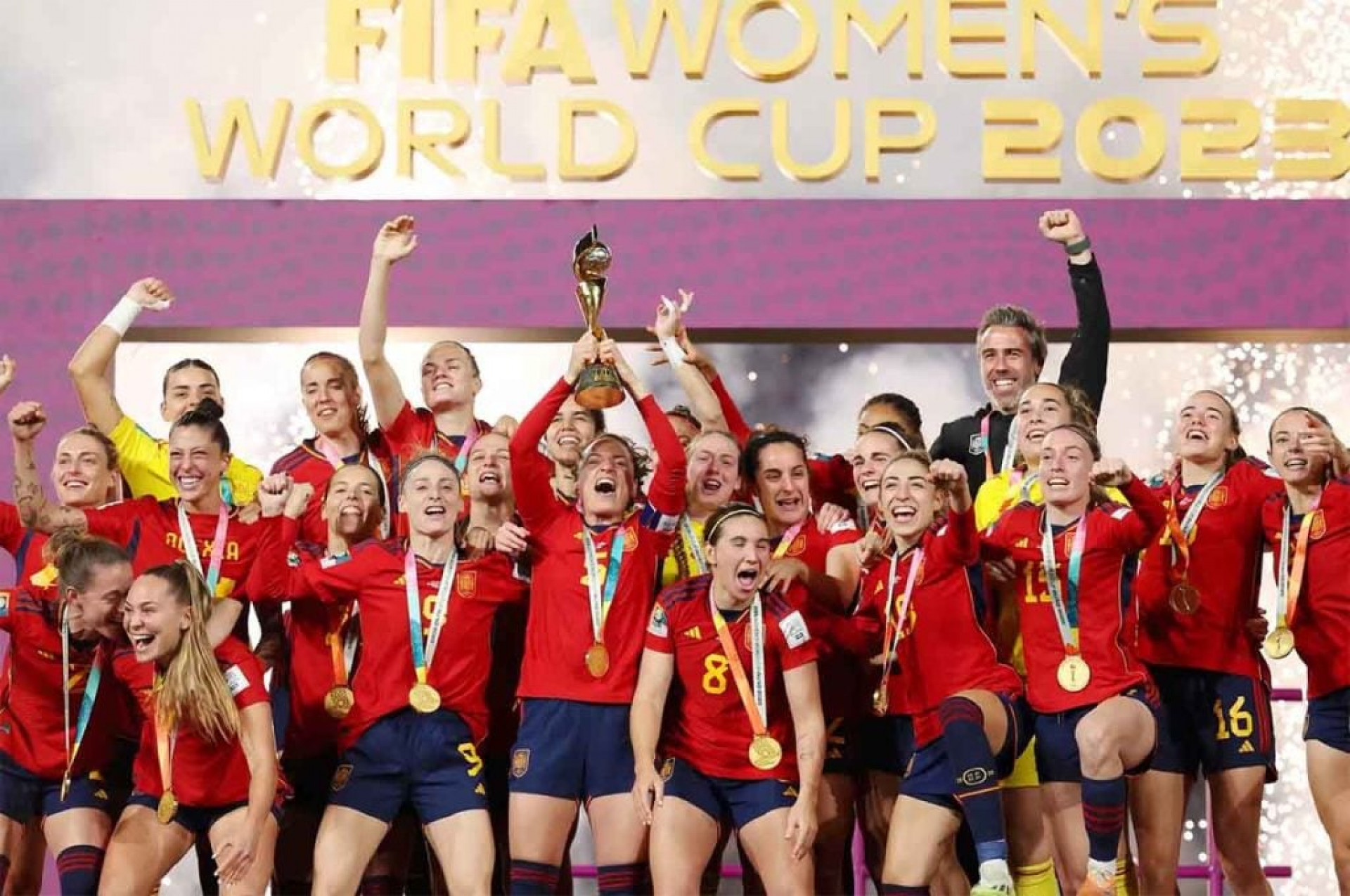 Espanha unifica t&iacute;tulos das Copas masculina e feminina