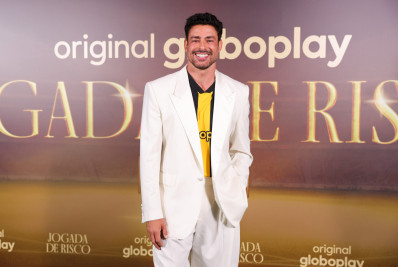 Famosos prestigiam festa de lançamento da série 'Jogada de Risco'