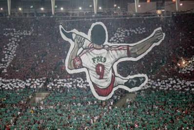 Torcedores celebram volta de Fred ao Fluminense: 'Muito ídolo'