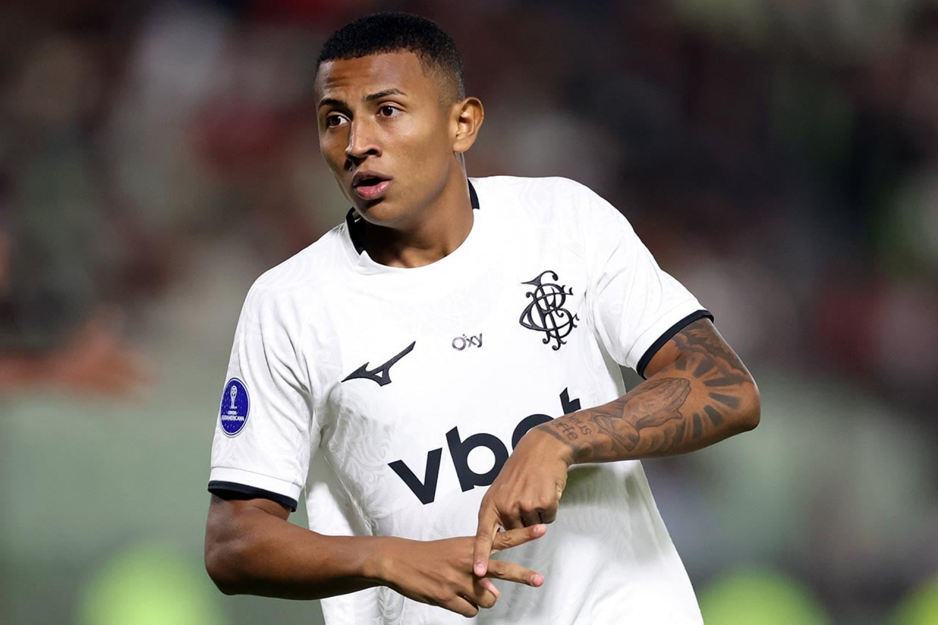 Botafogo acerta renova&ccedil;&atilde;o com Kauan Toledo