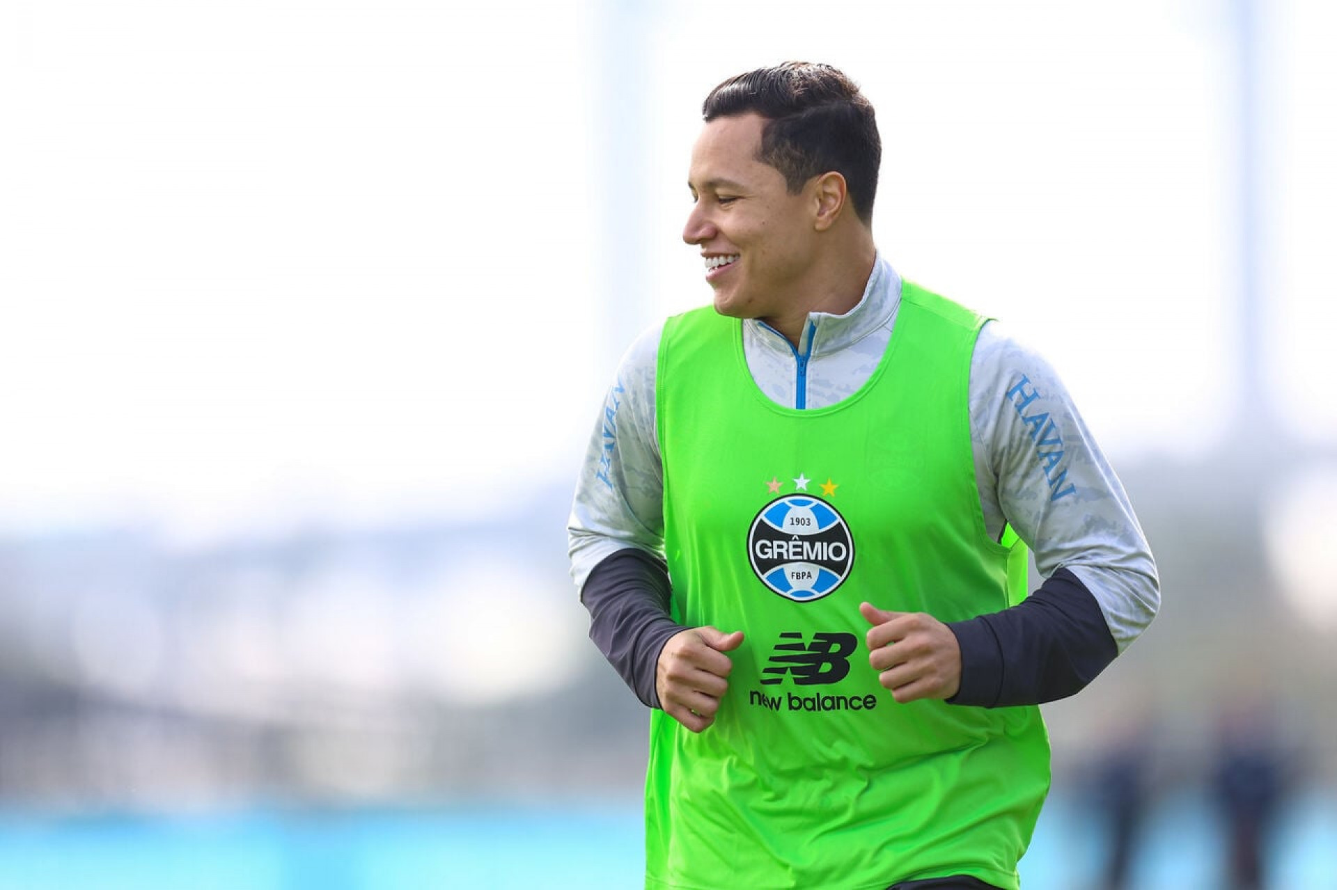Marlon supera les&atilde;o e fica perto de refor&ccedil;ar o Gr&ecirc;mio