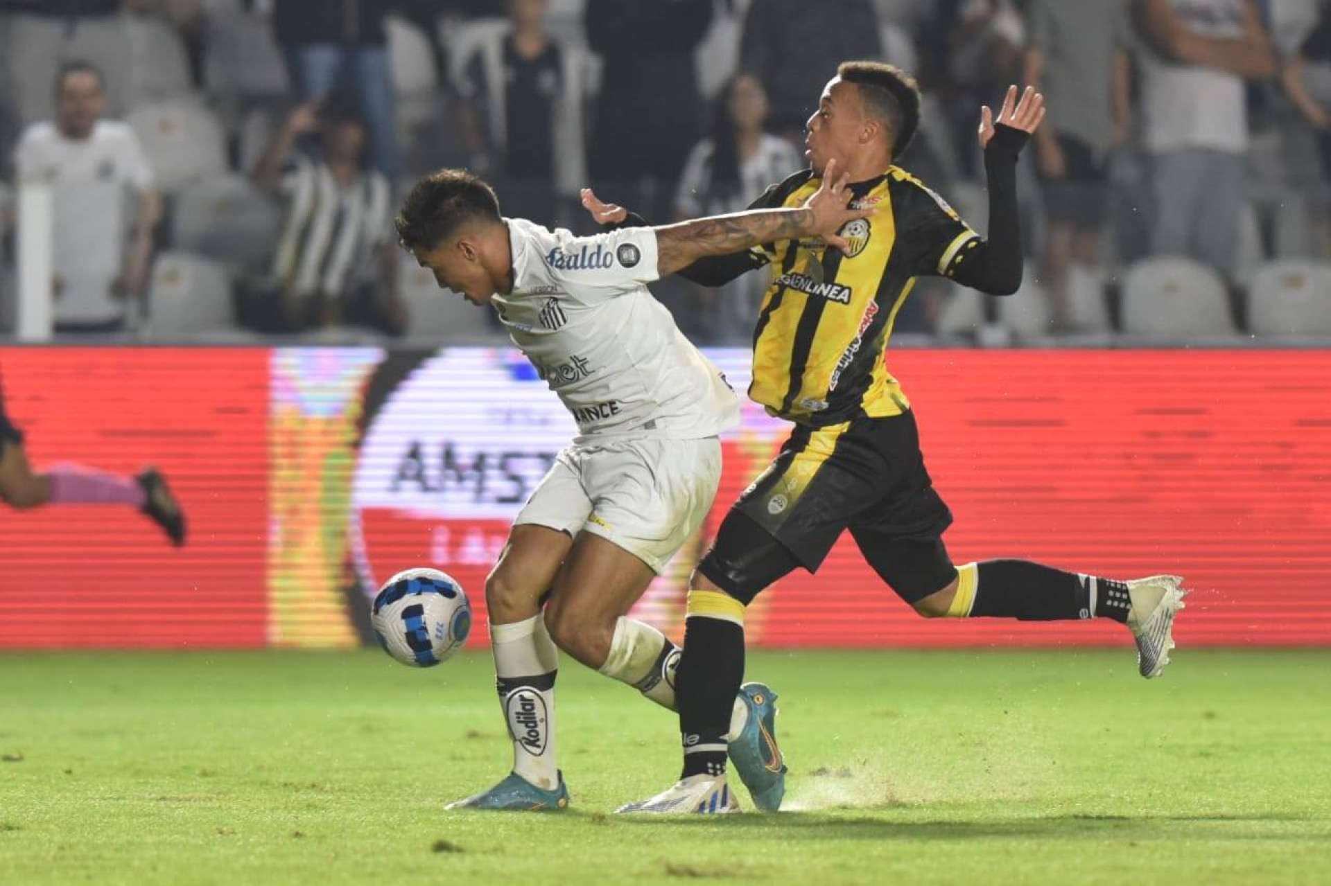 Santos reencontra venezuelanos na Sula para afastar fantasma da elimina&ccedil;&atilde;o de 2022