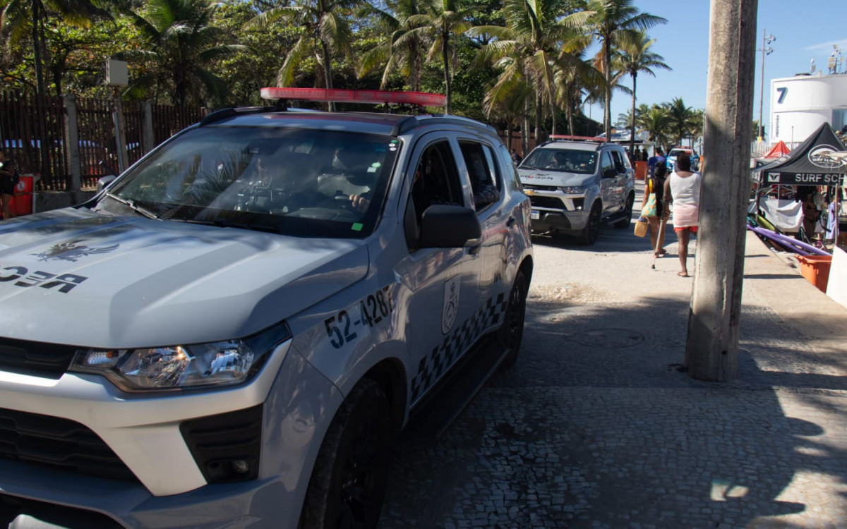 Policiamento reforçado no Arpoador na manhã desta quarta - Érica Martin/Agência O DIA