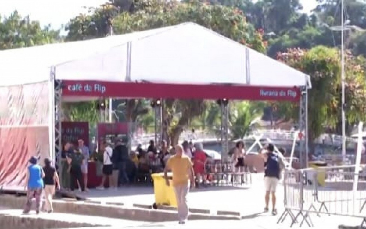 Flip movimenta Paraty
