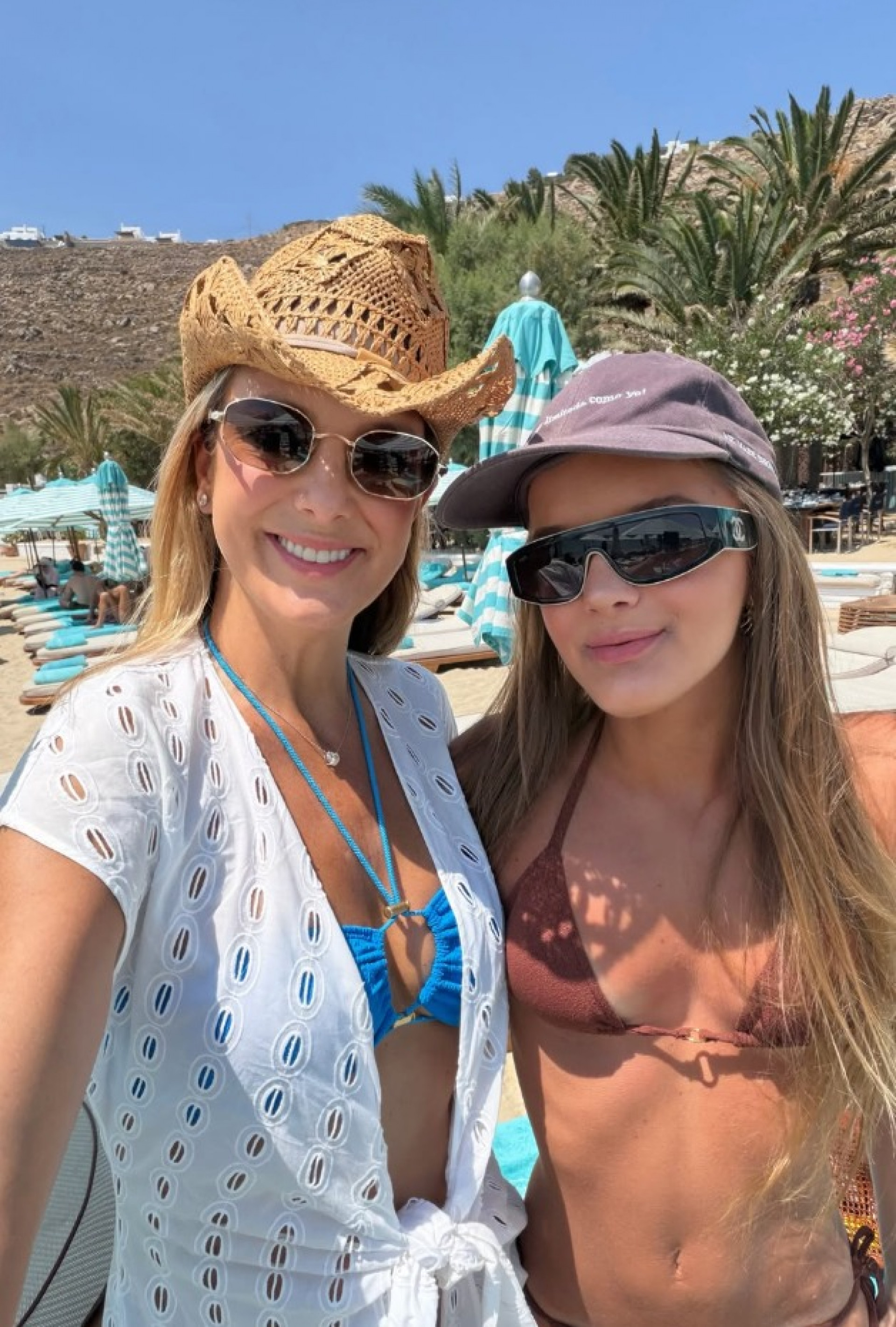 Ticiane Pinheiro compartilhou fotos de biquíni na Grécia - Reprodução / Instagram