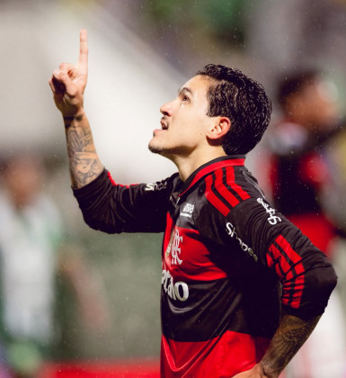 Pedro mantém boa fase e assume protagonismo no Flamengo com Jardim
