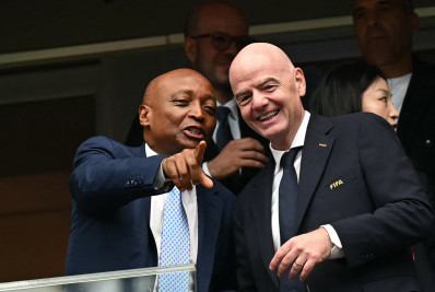 Presidente de confederação sai em defesa de Infantino