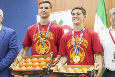 Gavi e Fabián Ruiz recebem homenagem inusitada após título da Copa