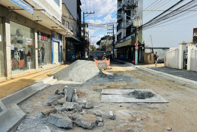 Obras de drenagem na Rua da Maçonaria entram em nova etapa