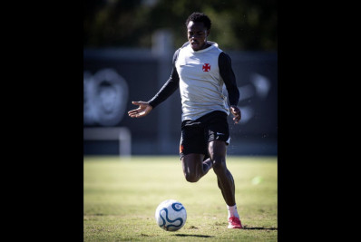 Andrés Gómez valoriza experiência na Copa do Mundo: ‘Aprendi muito’