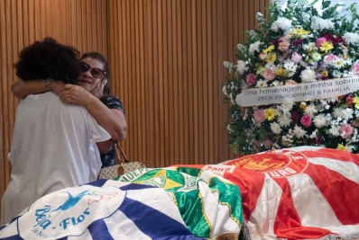 Corpo da sobrinha de Arlindo Cruz é velado no Caju