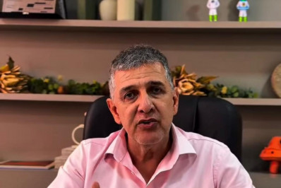 Prefeito de Casimiro tenta se explicar por atraso de salário e recebe nova onda de críticas