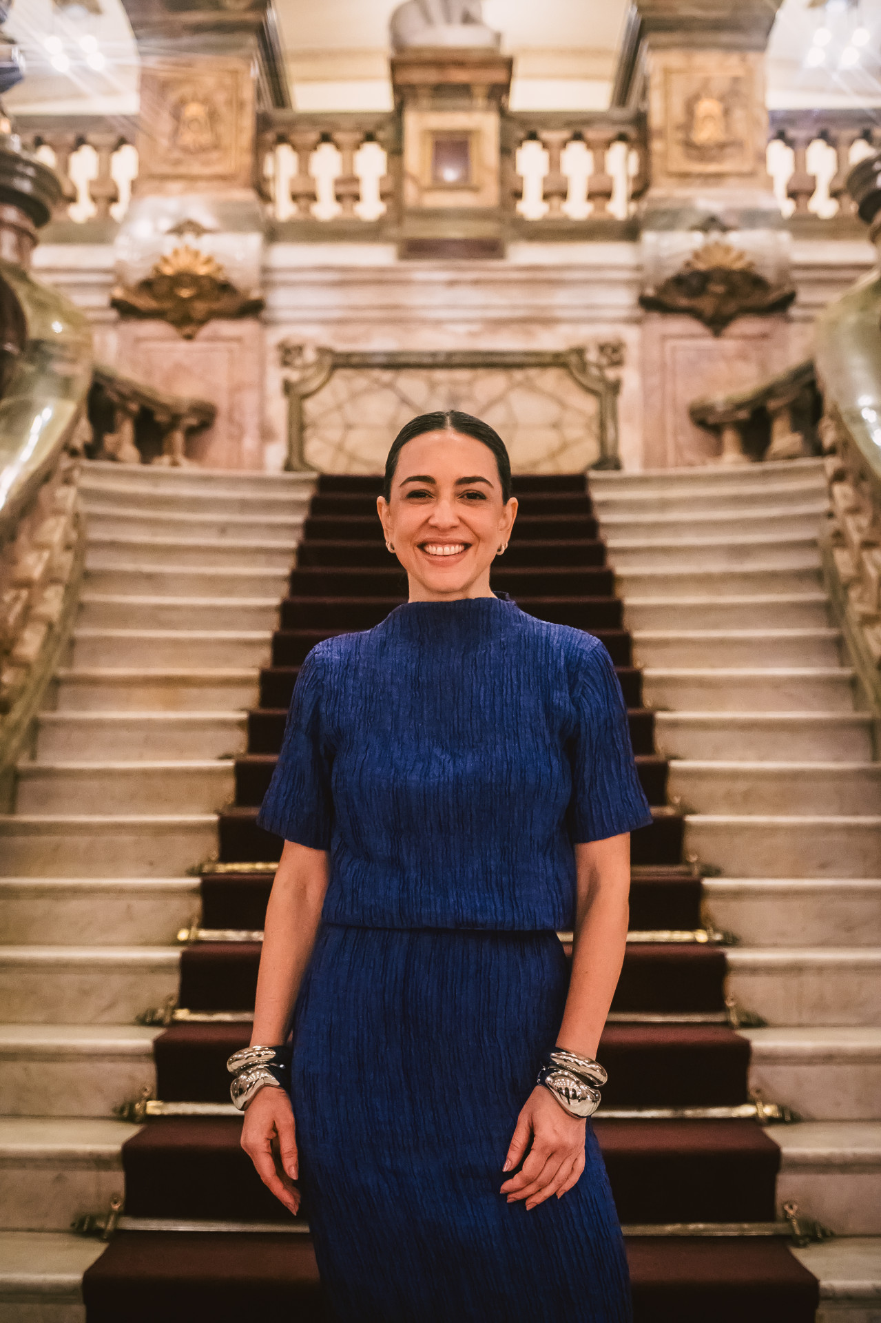 Roberta Sá celebra 20 anos de carreira com orquestra feminina no Theatro Municipal - Alessandra Tolc