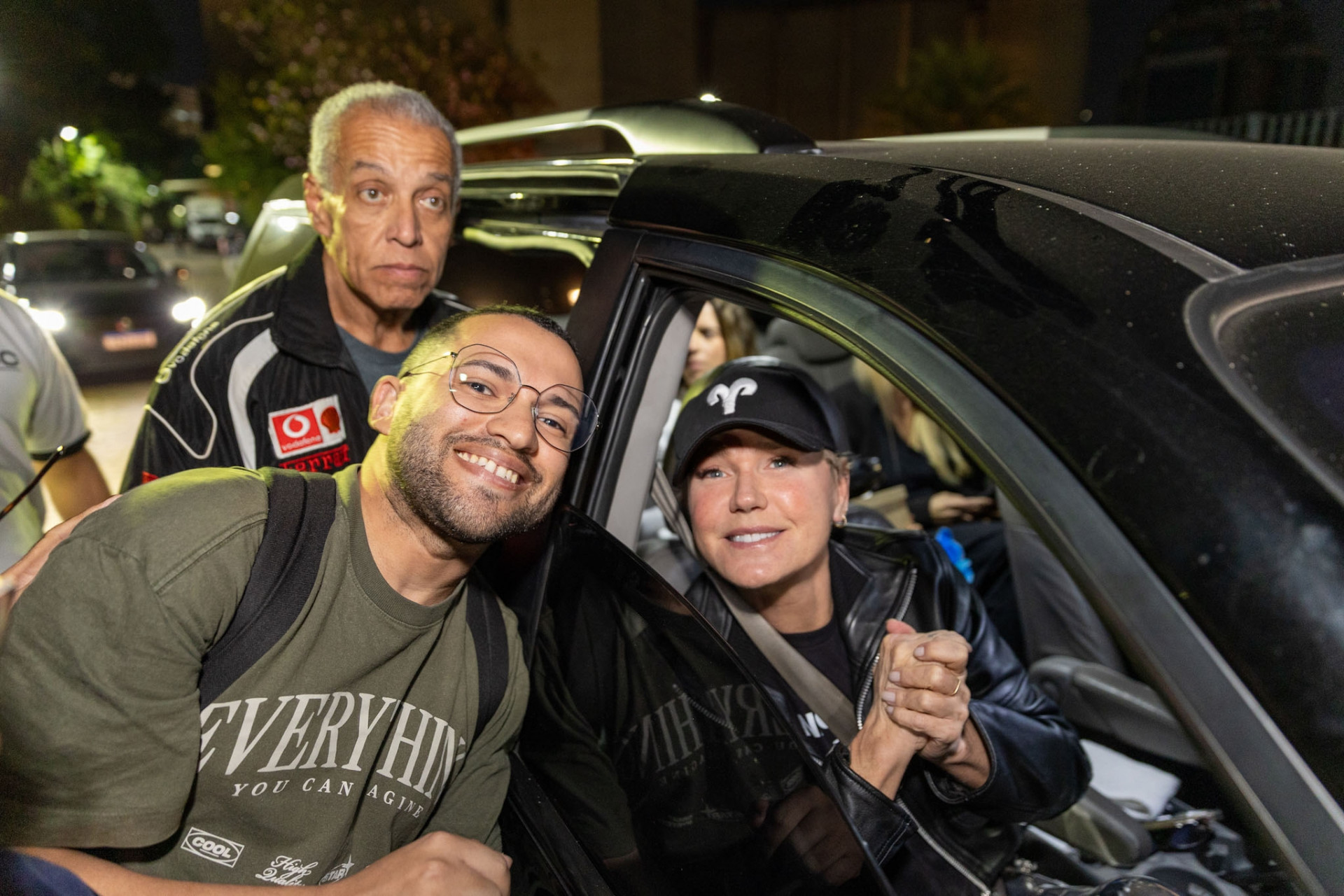 Xuxa atende fãs após ensaio de show em São Paulo - Kelin Gnoatto / Brazil News