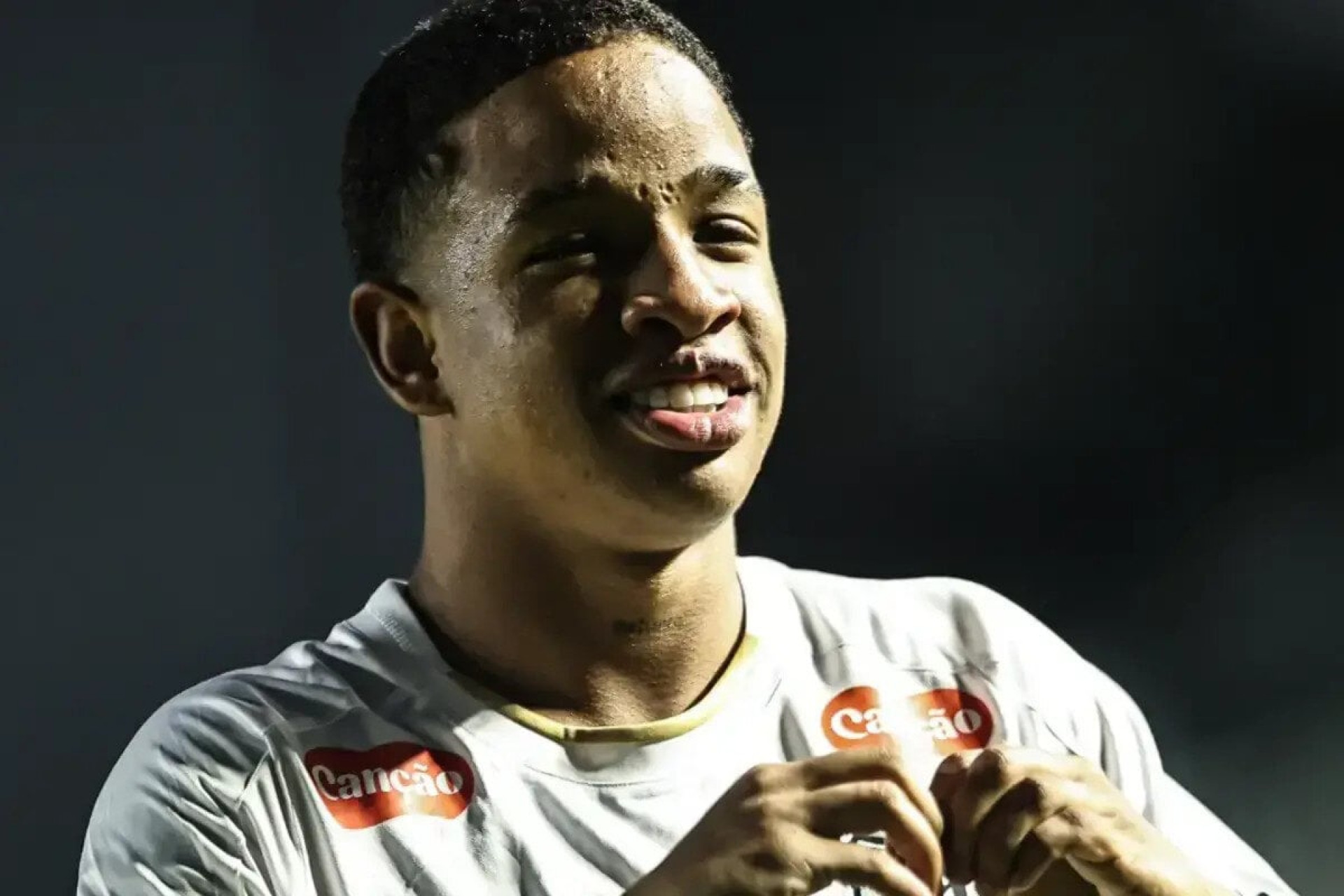 Santos bate o Vasco e abre vantagem na semifinal do Brasileir&atilde;o Sub-20