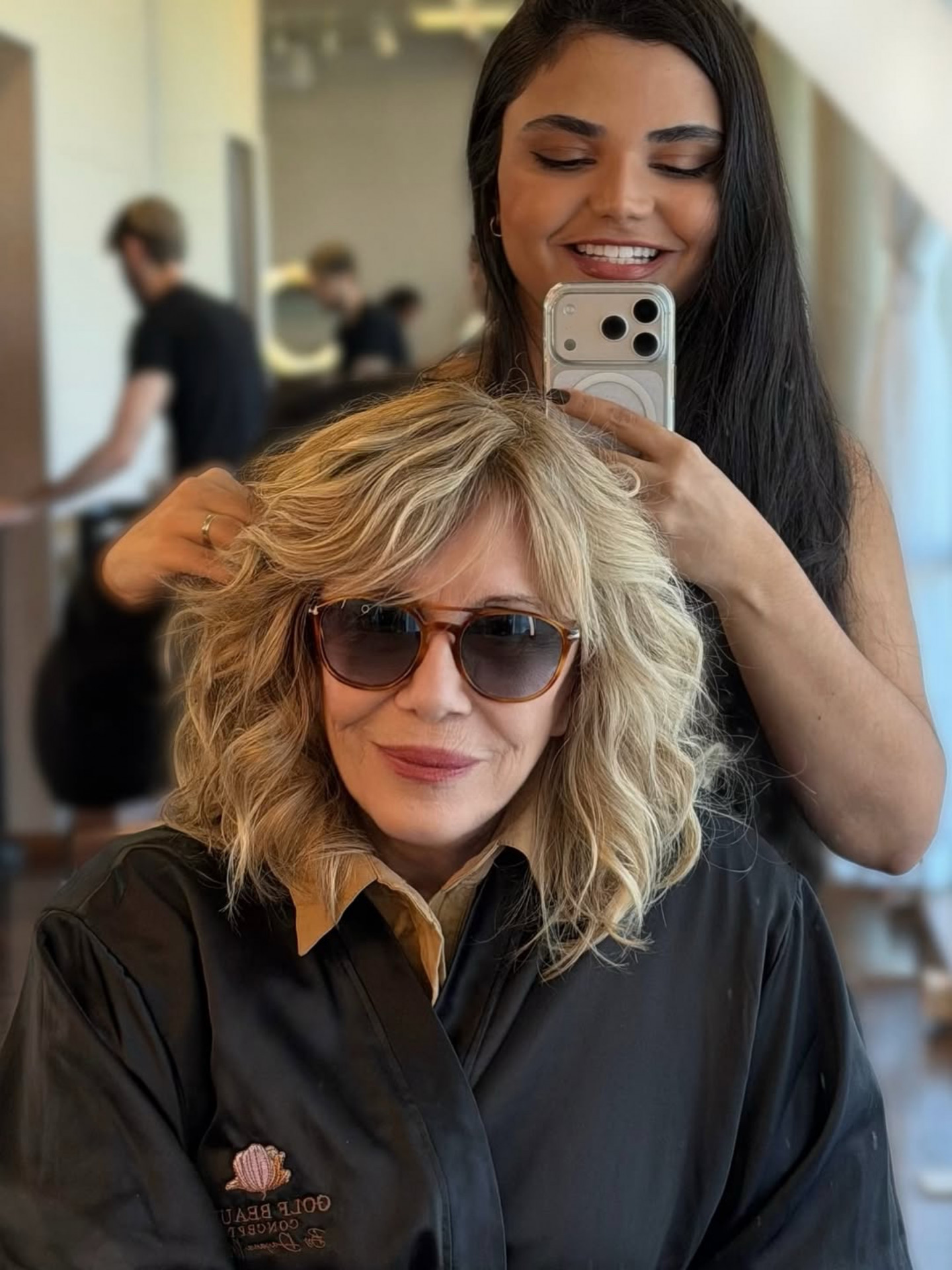Renata Sorrah fez manuten&ccedil;&atilde;o no cabelo para novela  - Reprodu&ccedil;&atilde;o/Instagram 