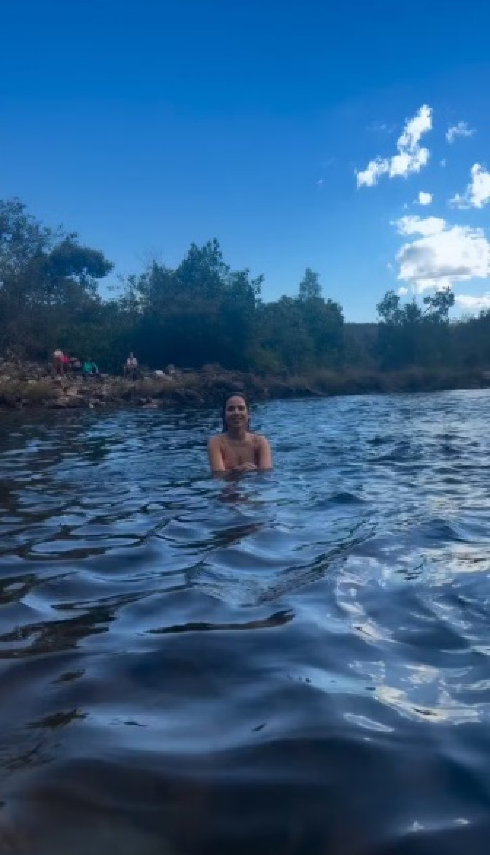 Wanessa Camargo curte passeio com Bruno Bevan em cachoeira - Reprodução Instagram