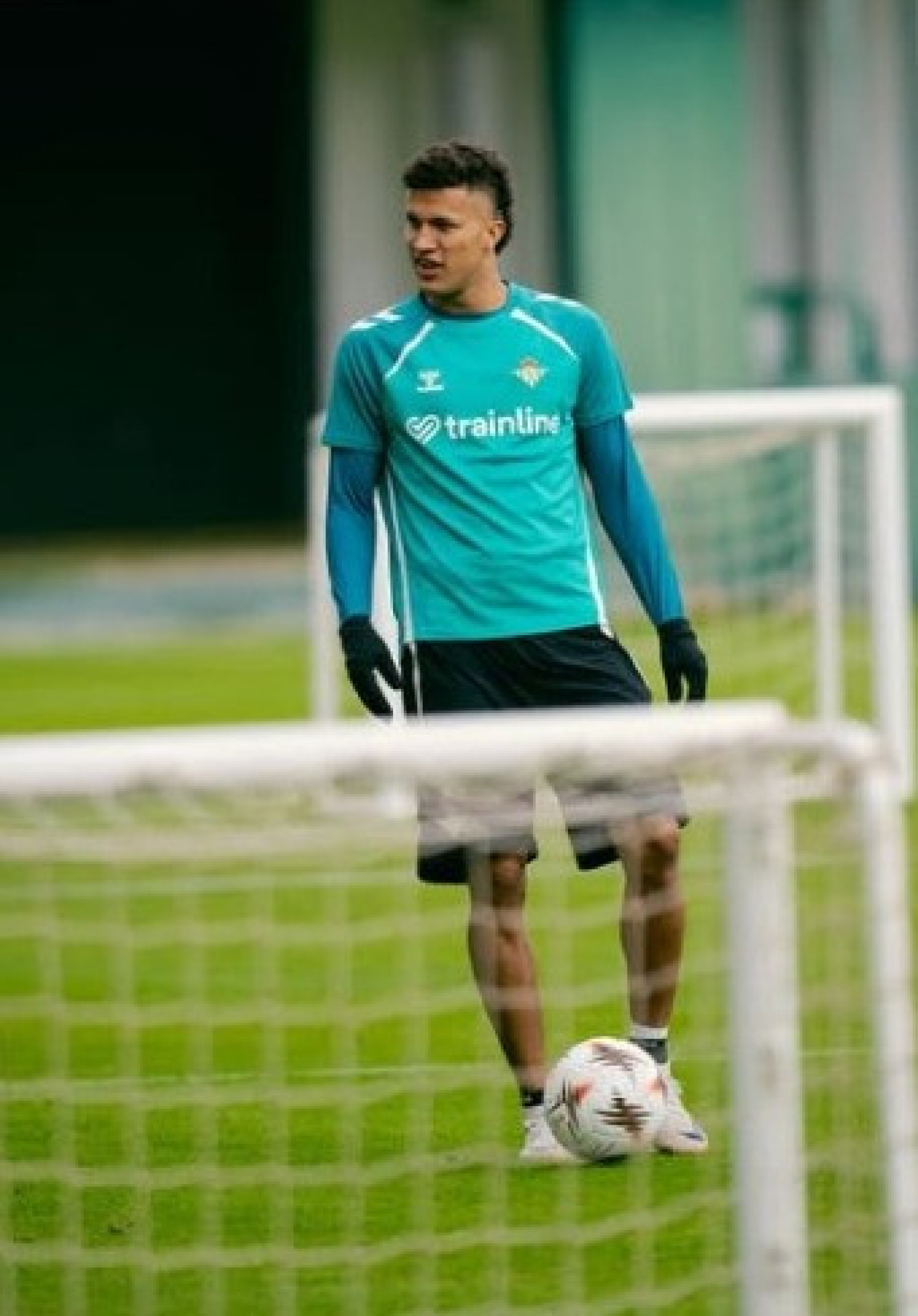 Nelson Deossa em treino do Betis