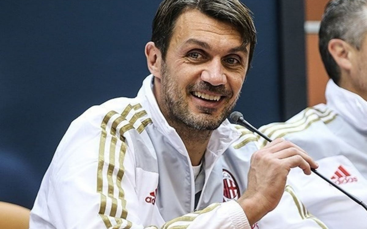 Federa&ccedil;&atilde;o Italiana conversou com Ancelotti para assumir a Azzurra, diz Maldini