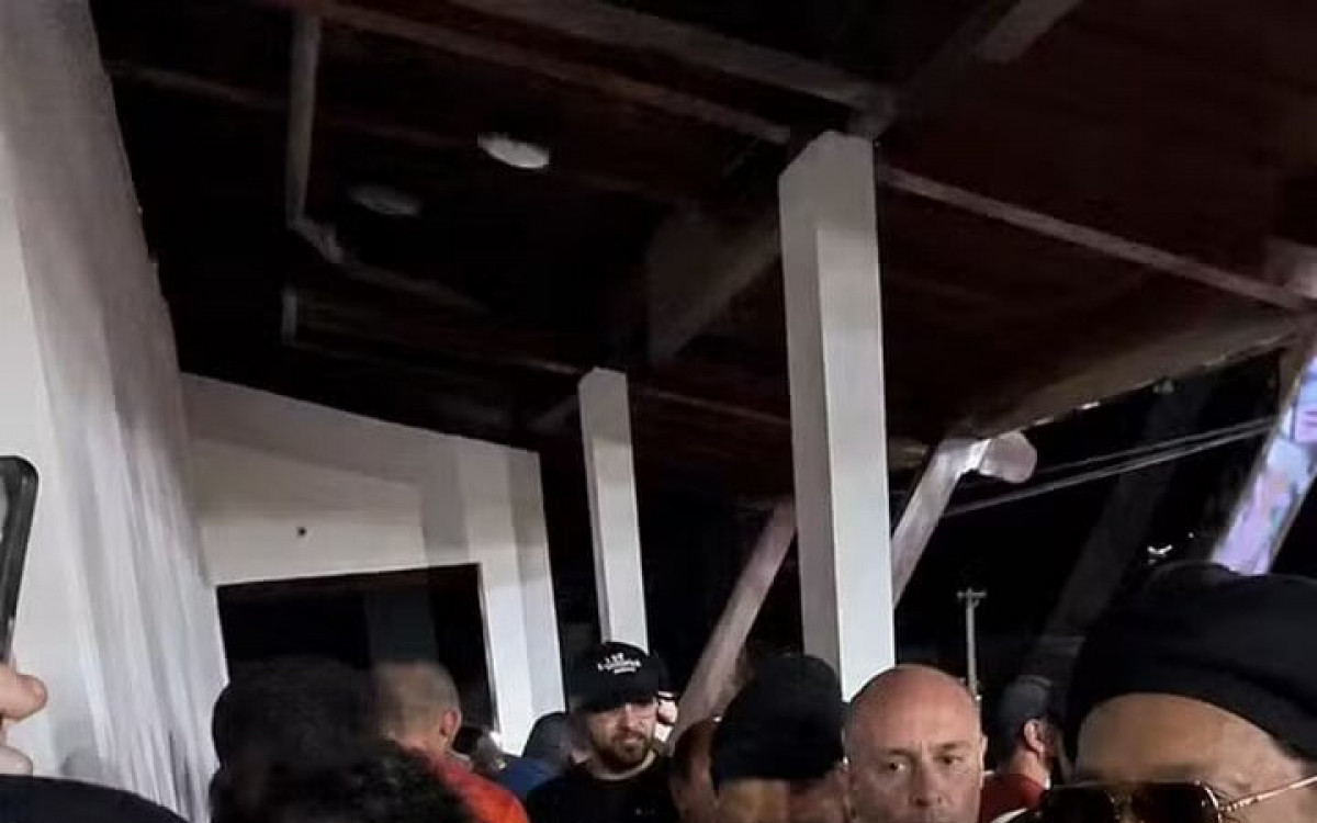 Ronaldinho Ga&uacute;cho encontra s&oacute;sia em vaquejada na Para&iacute;ba e cena viraliza