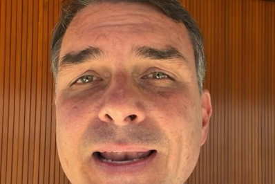 Flávio reafirma desculpas a Michelle e faz apelo por união da direita