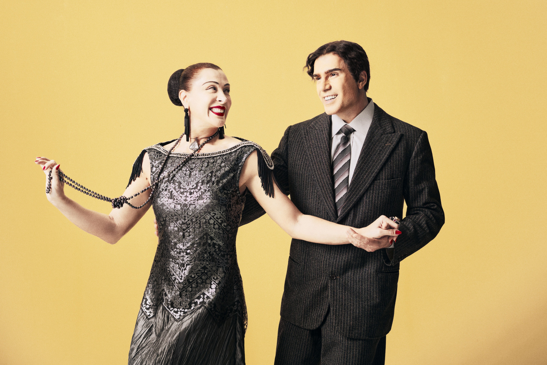 Claudia Raia e Jarbas Homem de Mello no musical 'Tarsila, a Brasileira' - Paschoal Rodriguez / Divulgação