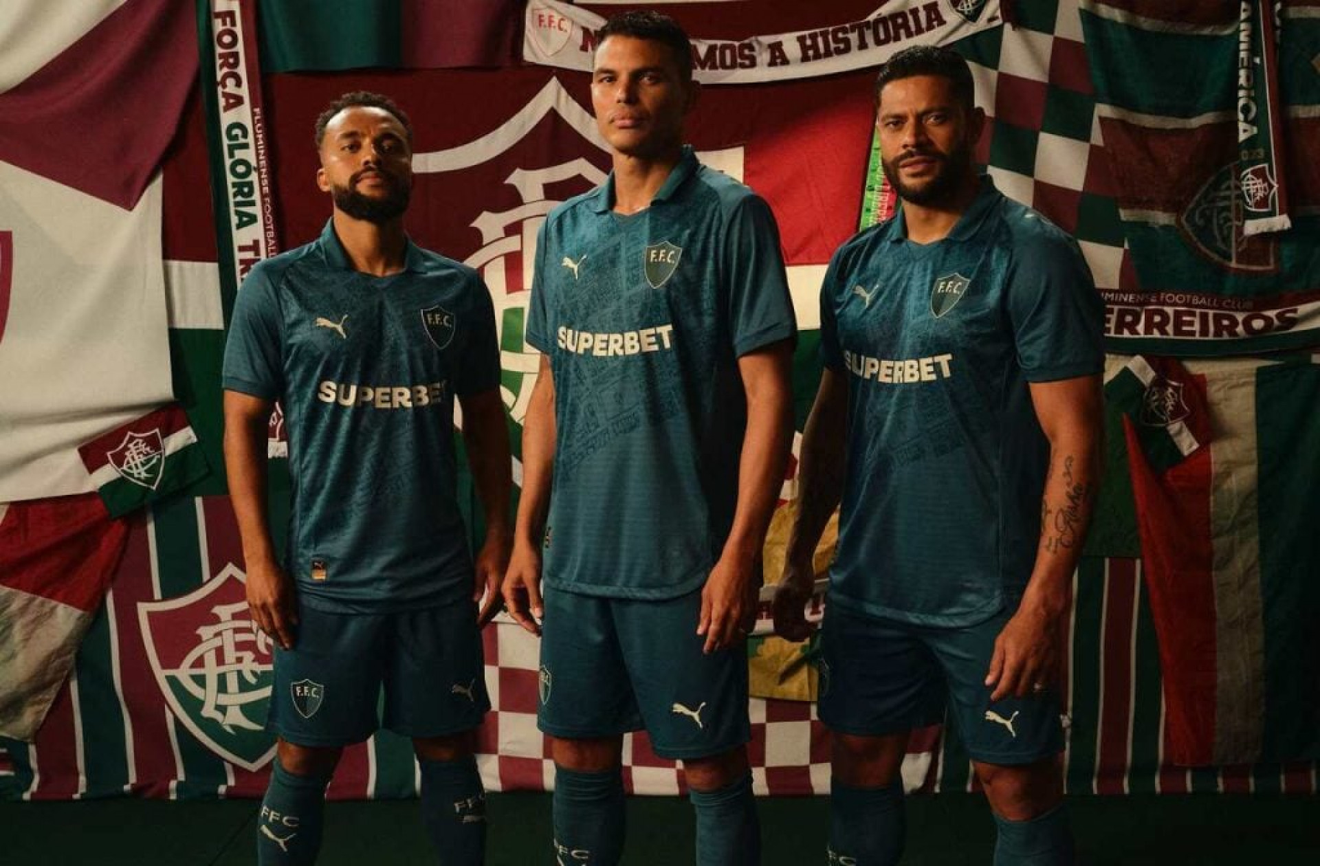 Fluminense lan&ccedil;a nova terceira camisa para a temporada