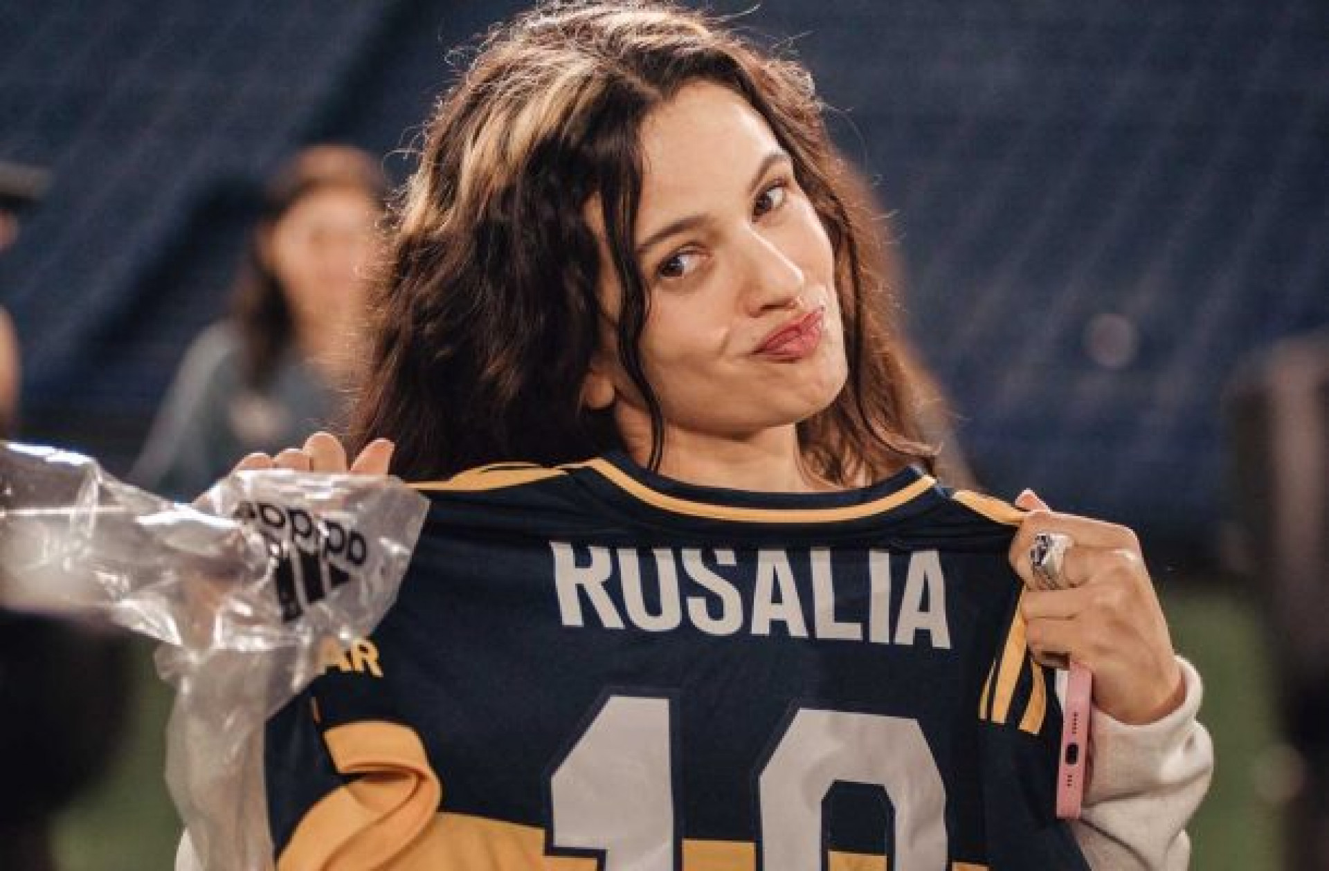 Rosal&iacute;a irrita f&atilde;s argentinos ap&oacute;s provoca&ccedil;&atilde;o por t&iacute;tulo da Espanha na Copa