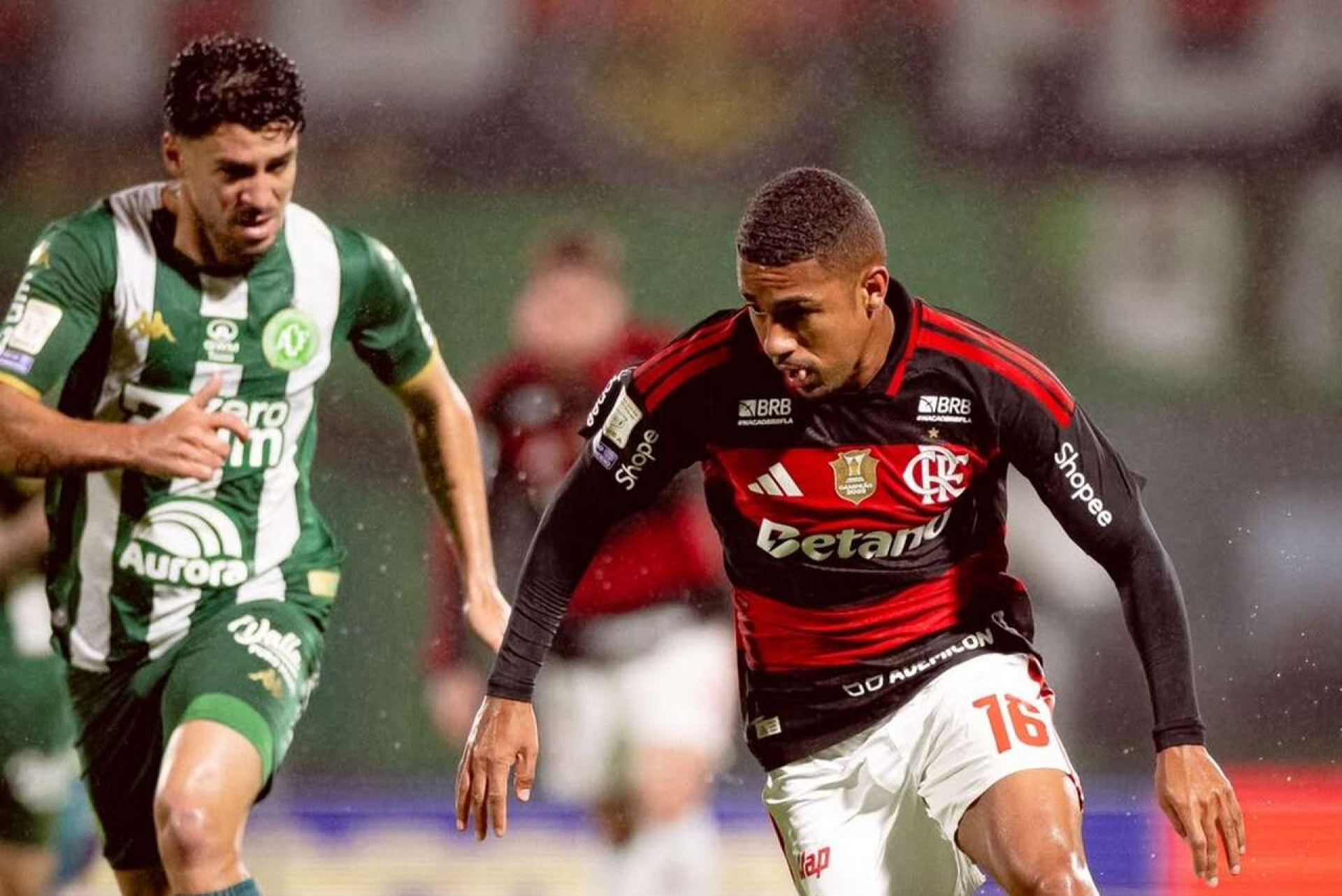 Ap&oacute;s goleada do Flamengo, Samuel Lino diz sonhar com volta &agrave; Sele&ccedil;&atilde;o