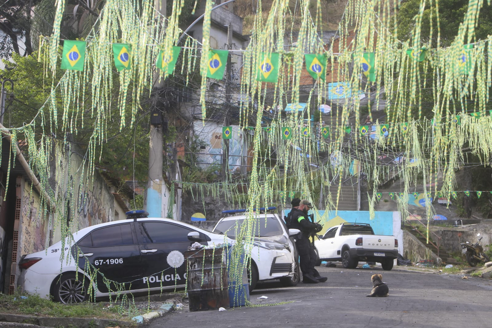 Polícias Civil e Militar atuam no Complexo da Serrinha, em Madureira - Reginaldo Pimenta/Agência O DIA